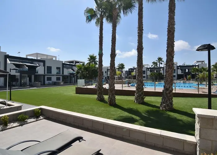 Oasis Beach VI South Facing Pool View La Zenia