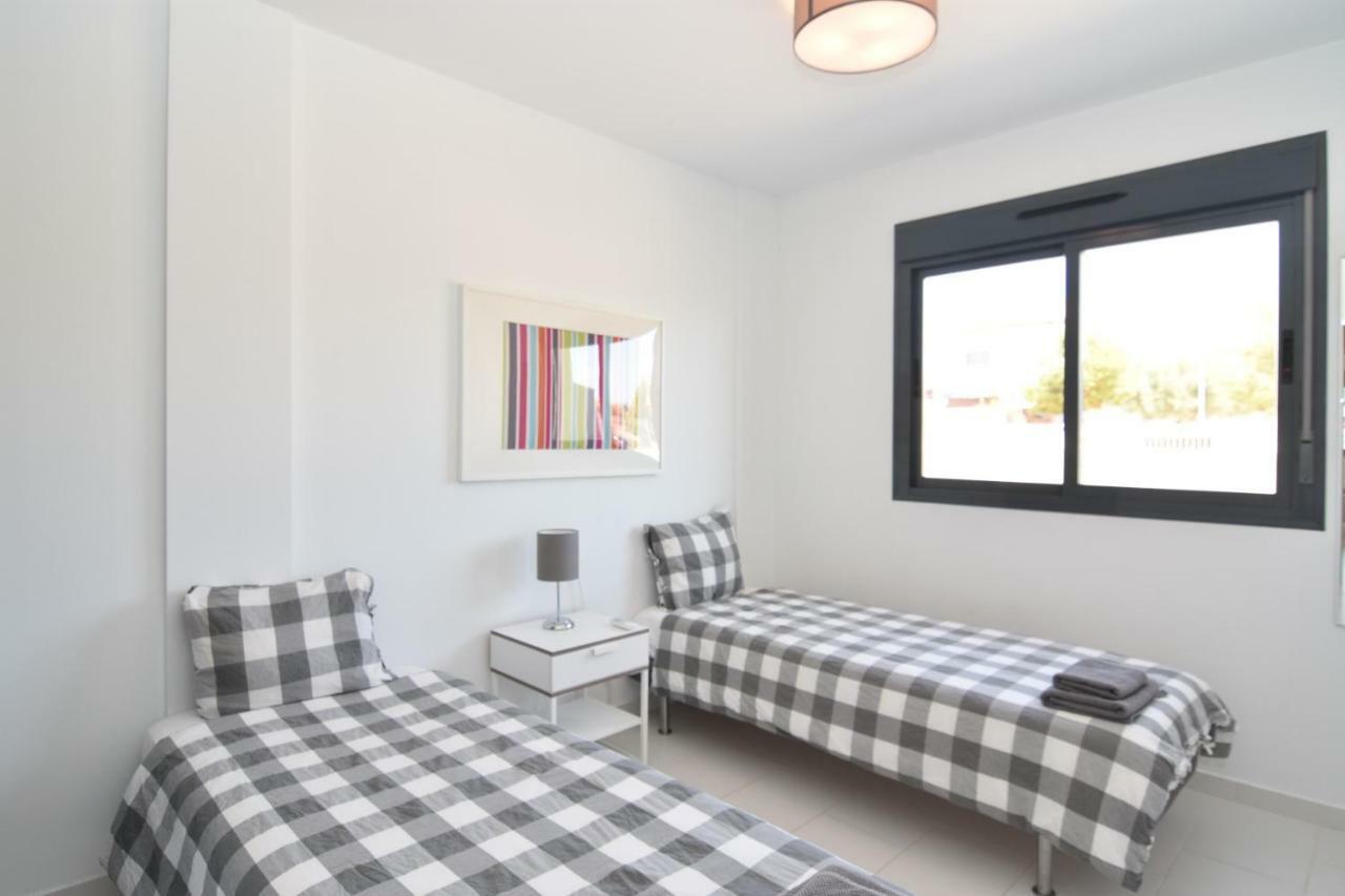 Oasis Vi South Facing Pool View La Zenia Appartement *